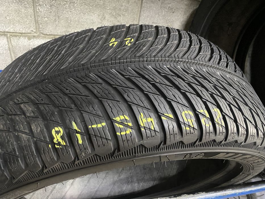 Зимові шини 225/45 R18 (95V) MICHELIN