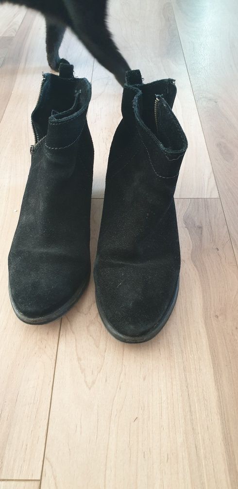 Botas pretas efeito camurça Pull&bear