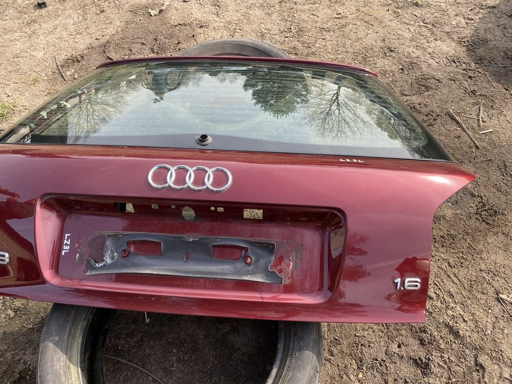 Audi a3 8l lift klapa bagaznika tyl tylna LZ3L