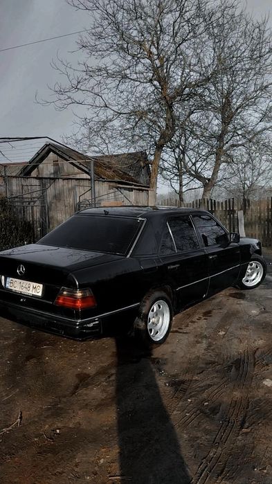 Продам мерседес w124