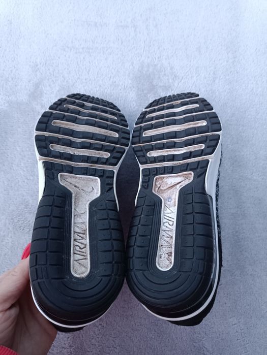 Женские кроссовки Nike Air Max р37.5