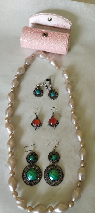 Бусы серьги,кулон.