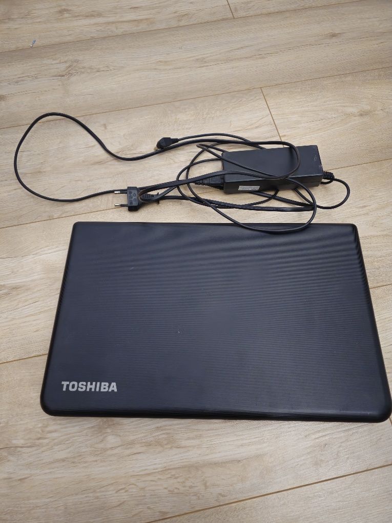 Laptop Toshiba C50 i3 win10 Pro,dysk SSD