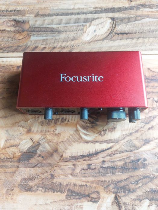 Focusrite Scarlett 2i2