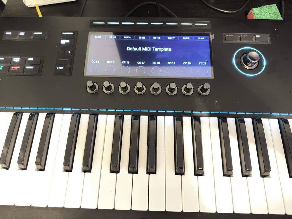 Native Instruments Komplete mk3 S49 komplete Collectors 14 edition