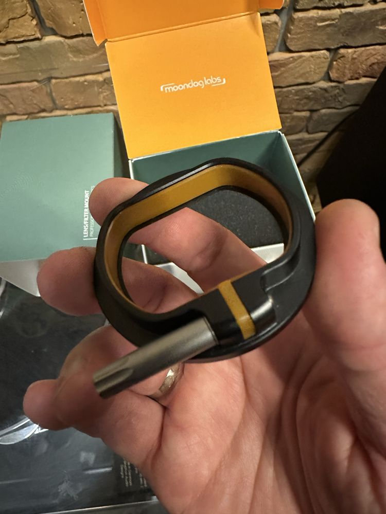 Чохол iphone x pro max beastgrip anamorphic lens moondog