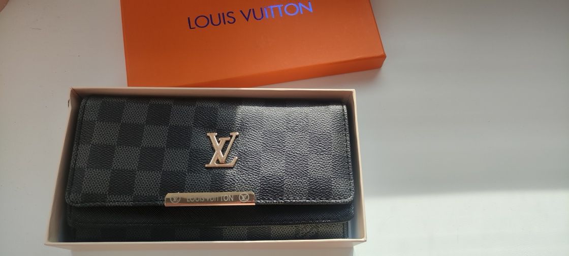 Nowy piękny portfel damski Louis Vuitton Paris  czarny