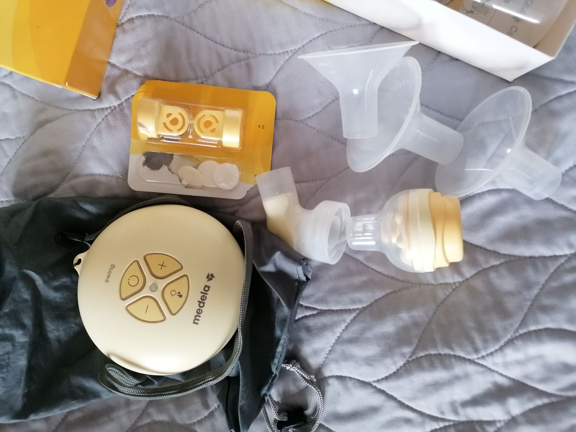 Laktator medela swing +akcesoria