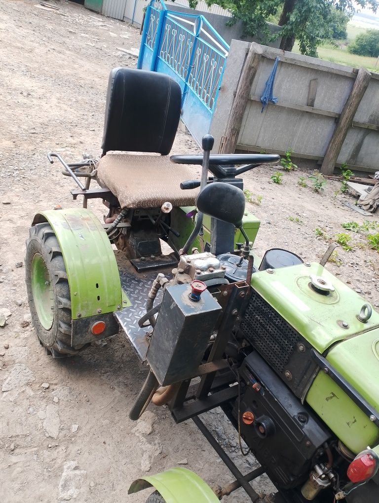 Продам тракторця