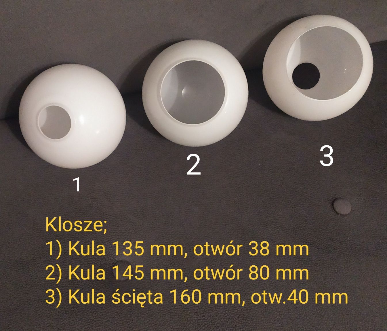 2 żyrandole i 3 kinkiety lub same klosze