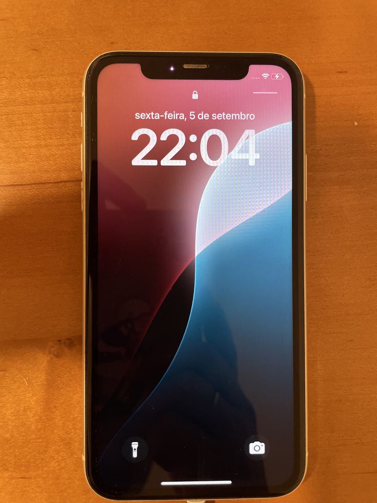 Iphone 11 Branco de 64 Gigas