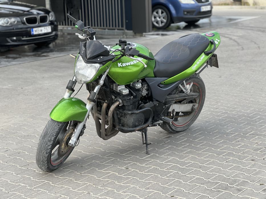 Kawasaki zr7 750 з доками