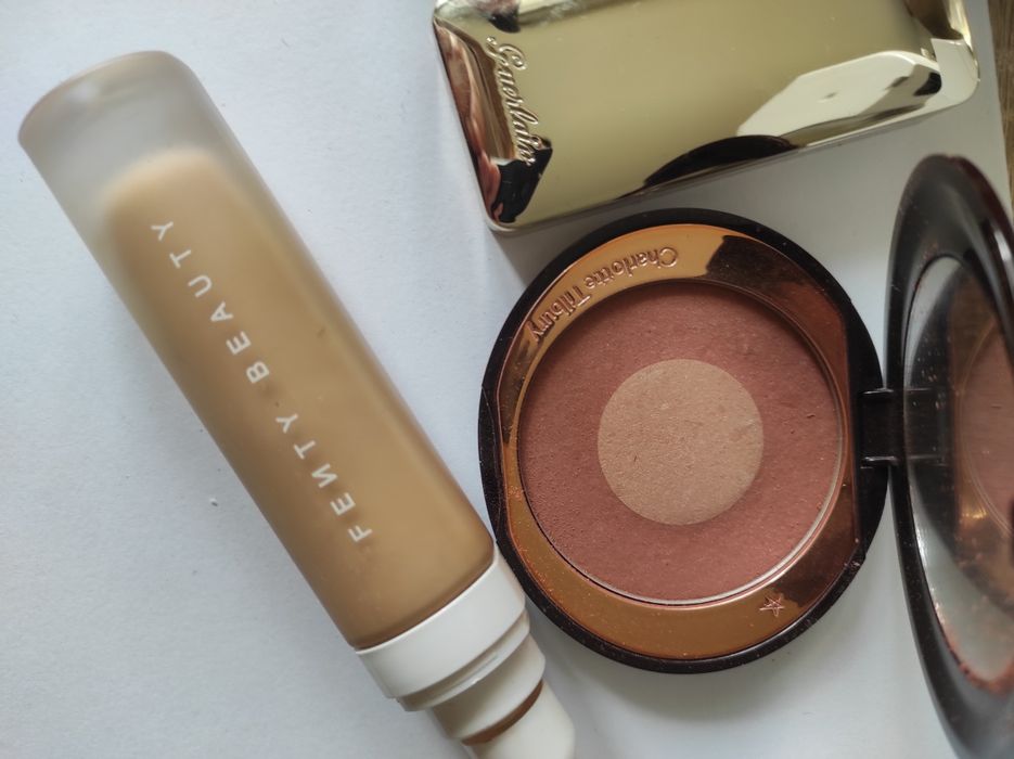 Podkład do twarzy fenty beauty nr. 255