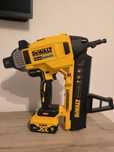 Dewalt DCN 890 - gwoździarka do betonu