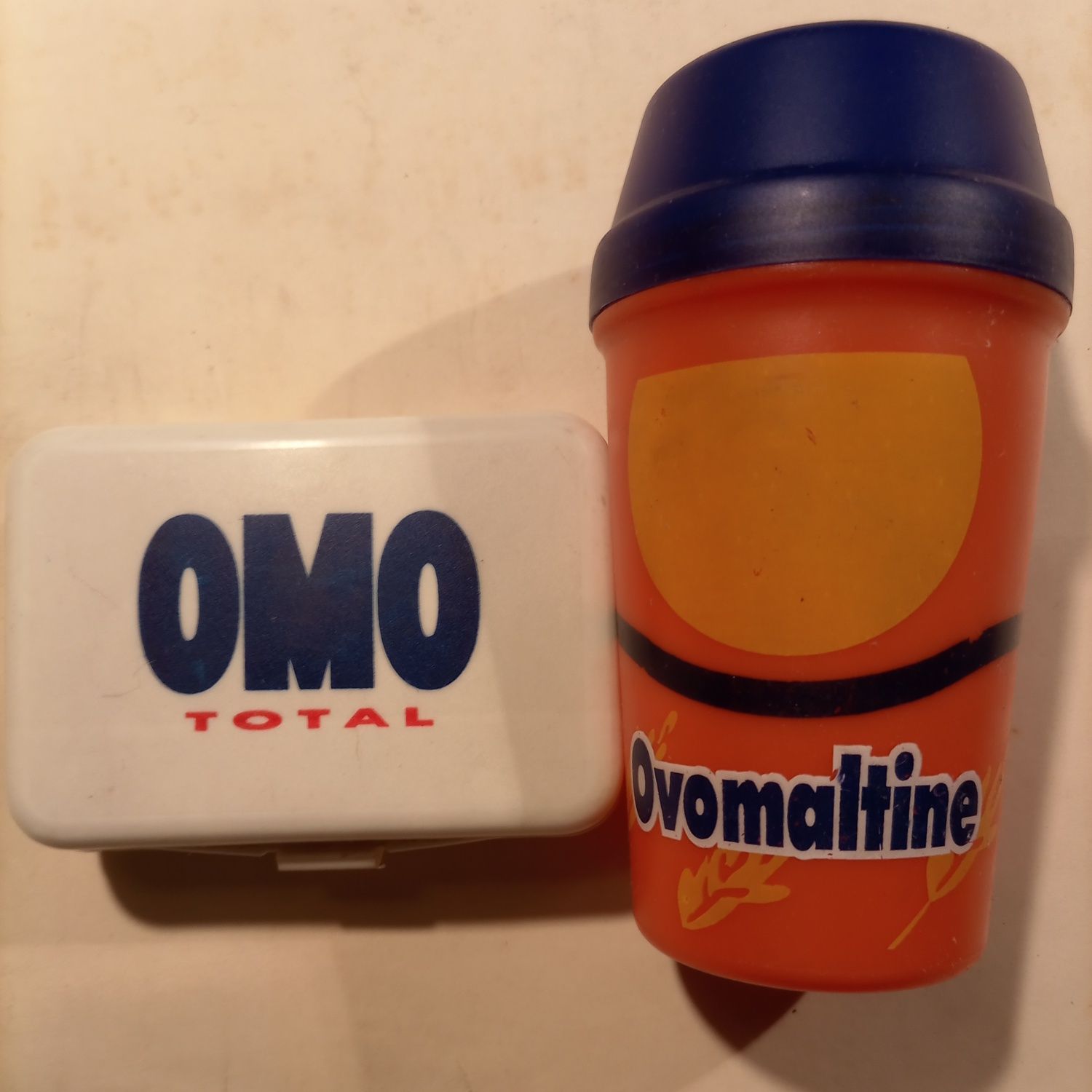 Publicidade Vintage OMO e OVOMALTINE SUMOL