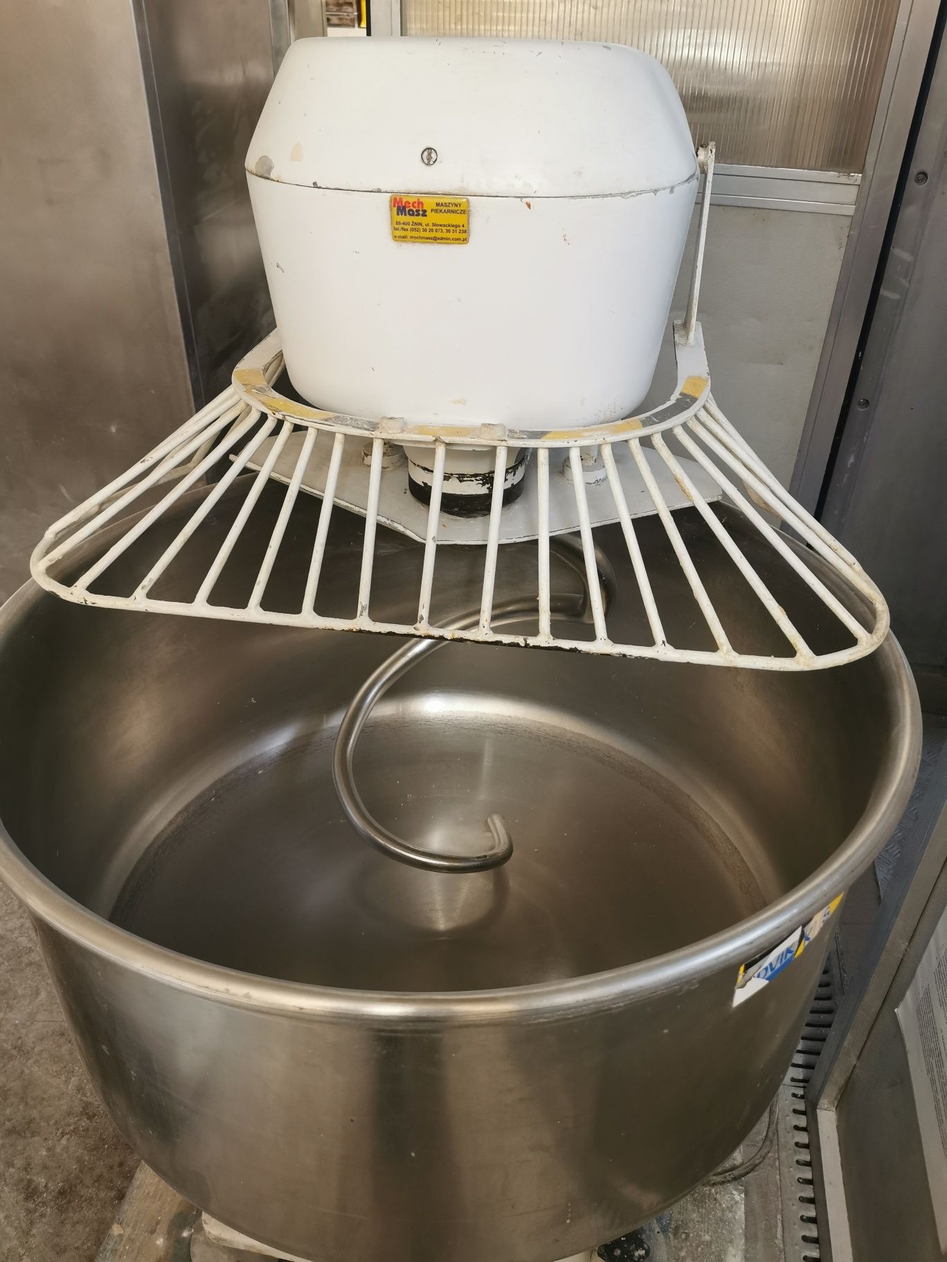 Miesiarka mieszałka spiralna do ciasta  70kg 120l
