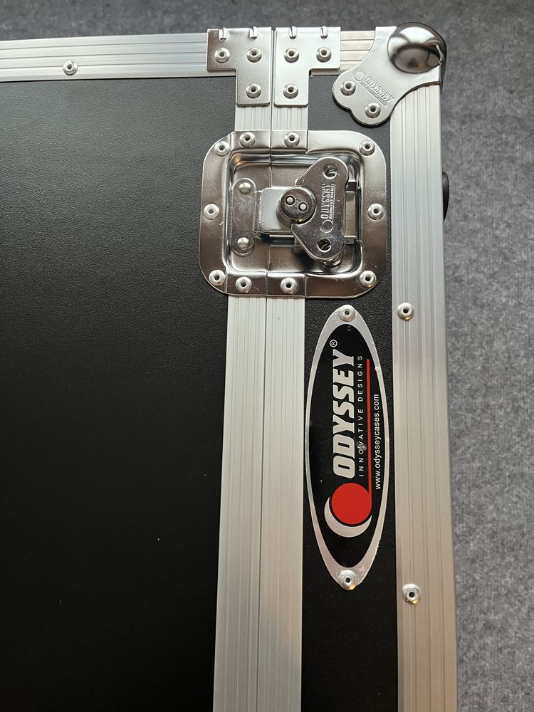 Odyssey FZGAMPHEAD1 ATA  Case na wzmacniacz gitaroey typu head