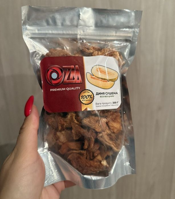 Інжир в'ялений,сушений.Диня косічкаПерсік.Банан.Диня сушена