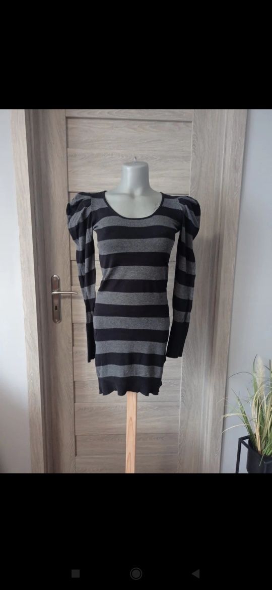 Sweter w paski Cropp