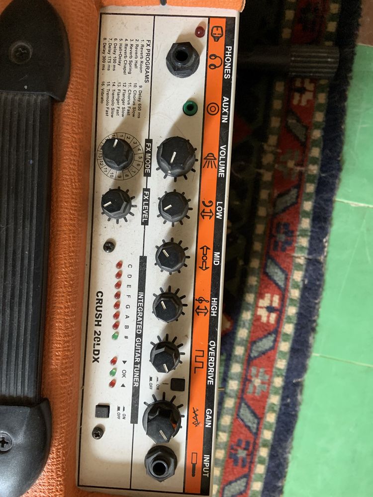 Ектрогітара Squier Stratocaster з комбопідсилювачем