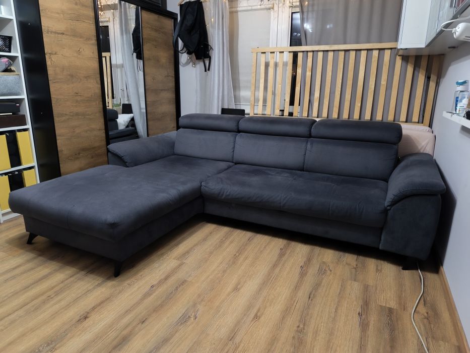 Duży narożnik z funkcją spania