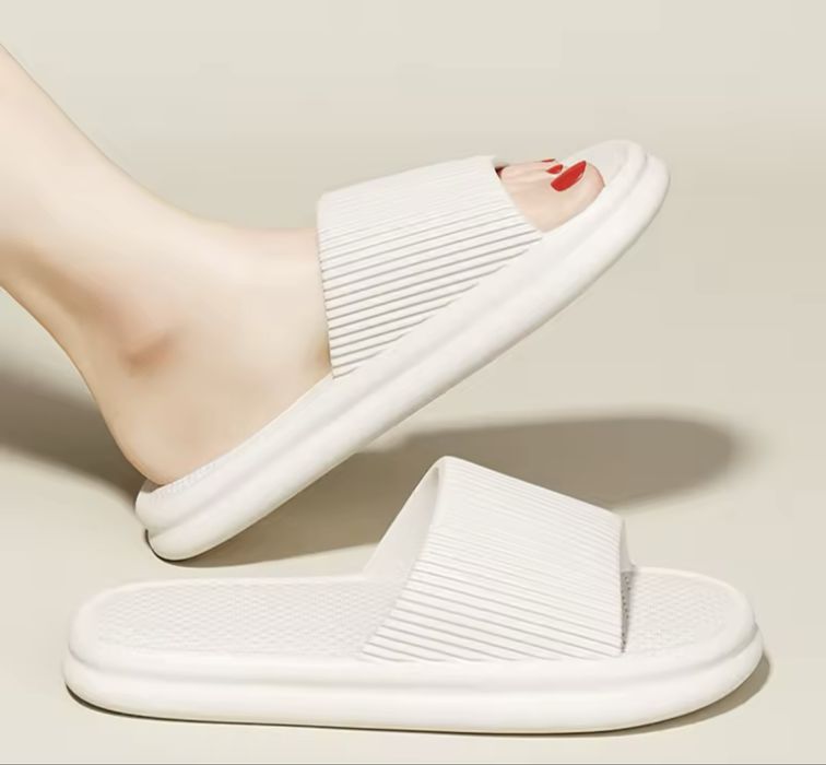 Ультрам’які тапочки “Cloud Slides”