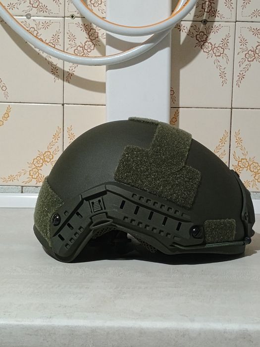 Каска Фаст новая