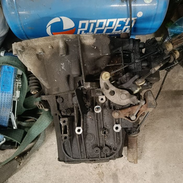 Skrzynia biegów 2,0hdi peugeot 307