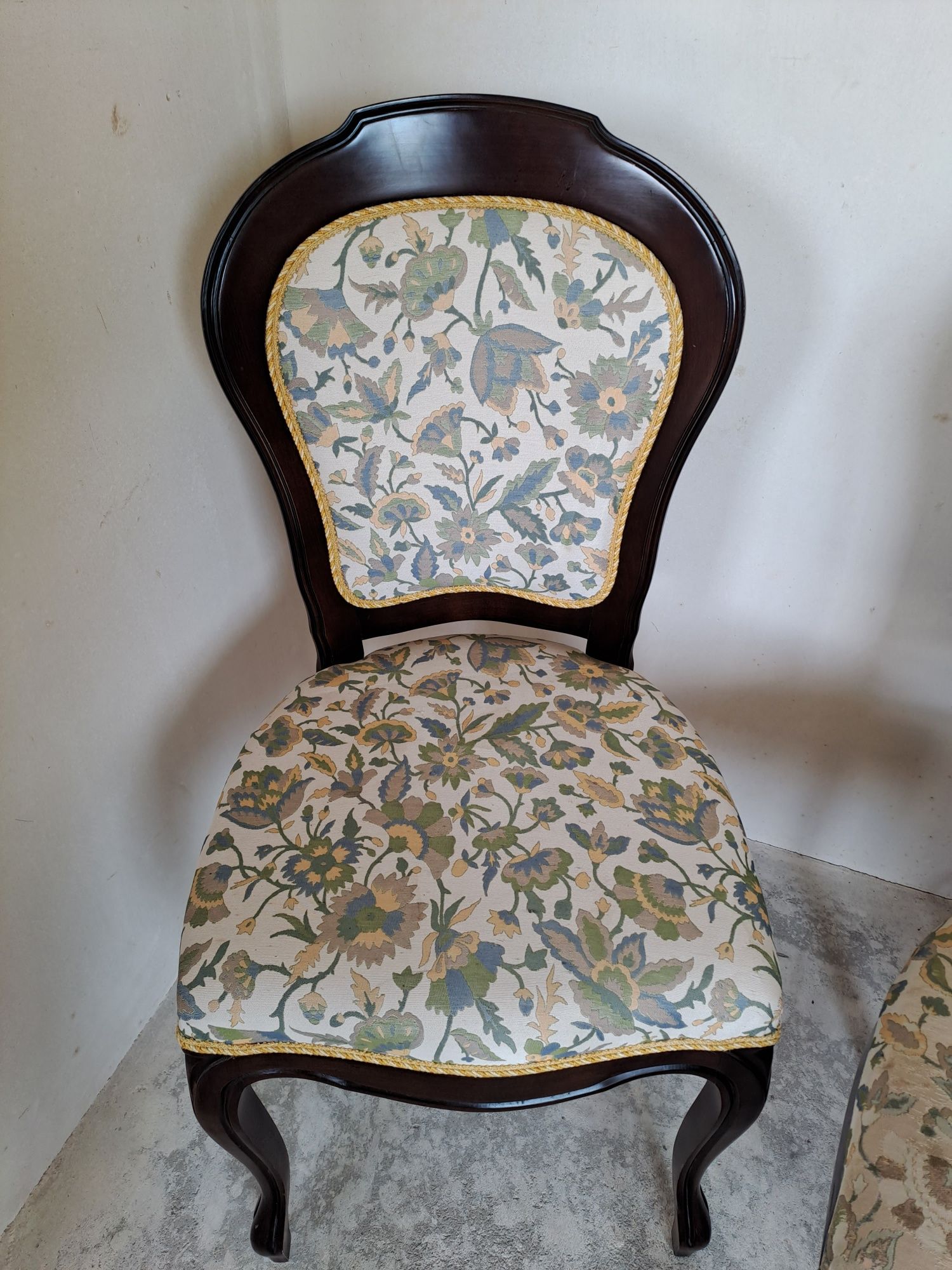 Krzesło w stylu ludwikowskim