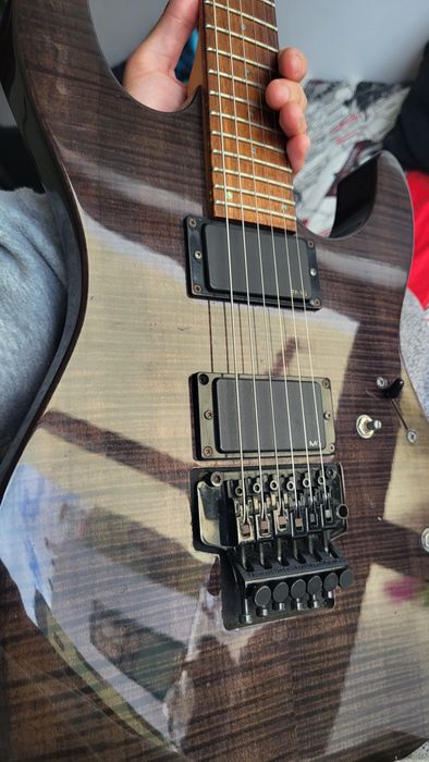 ESP LTD M-100FM com EMG 81/85