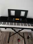 Keyboard yamaha e363