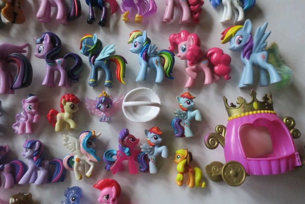 Kucyk My Little Pony Fluttershy Luna Twilight Sparkle Celestia