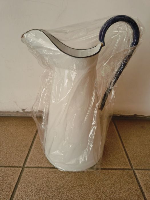 Jarro antigo esmalte