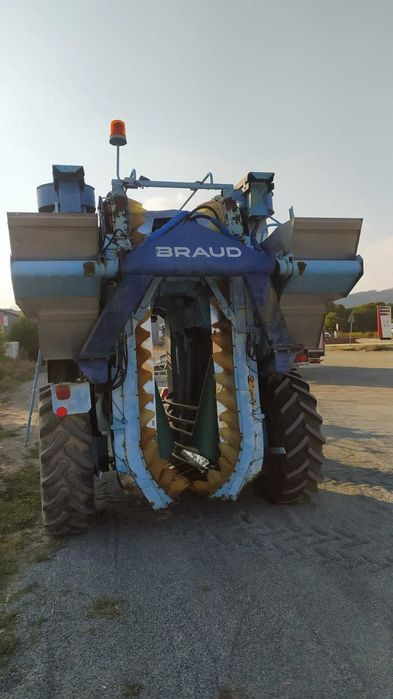 Kombaj do porzeczek aronii braud 2620         2520  posiadam cześci