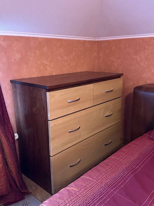 Спальня комод ліжко шафа-купе пуф