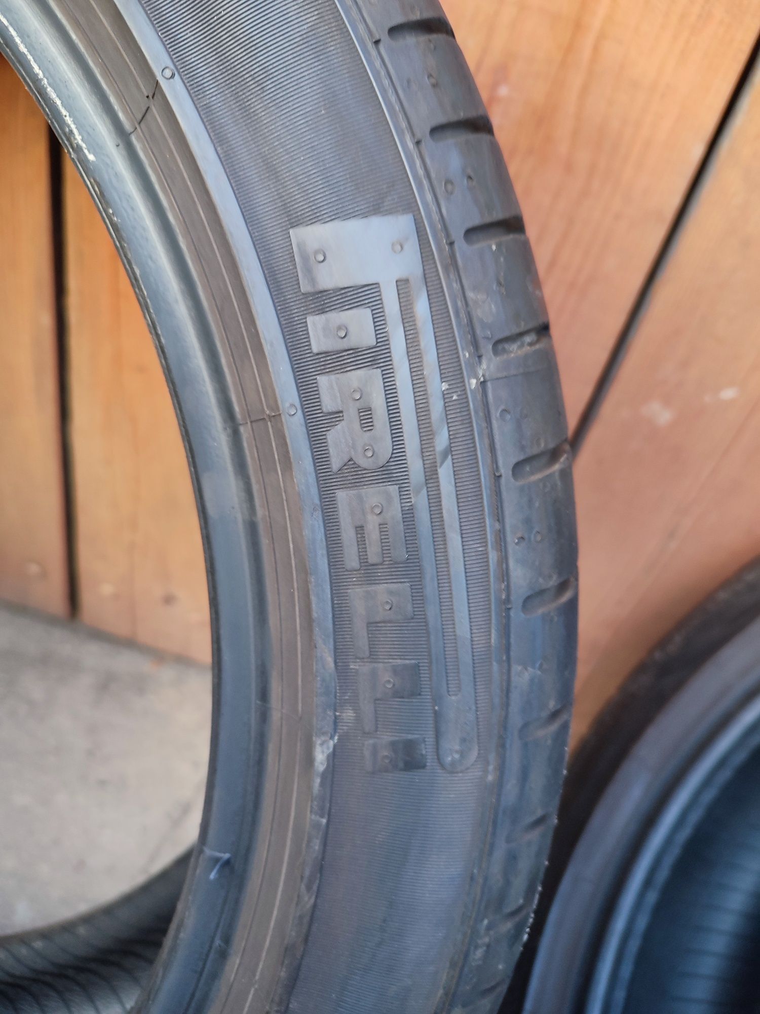 Dwie opony Pirelli P Zero 225/45/19 96Y