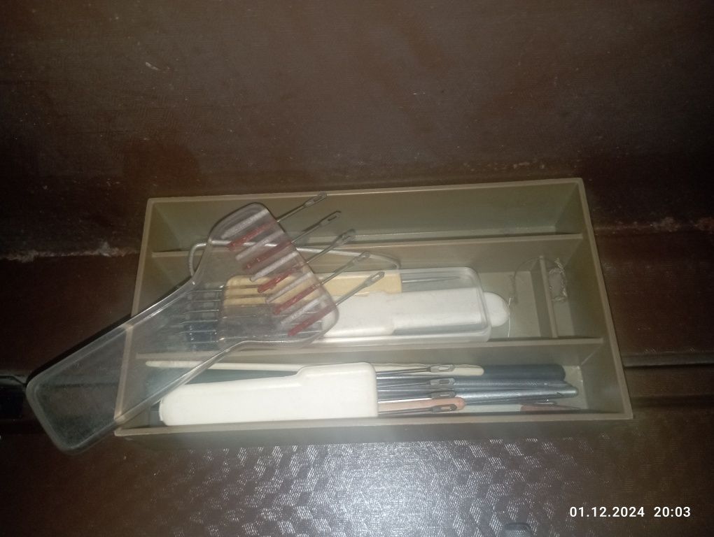 Продам в'язальну машину "Нева-2"