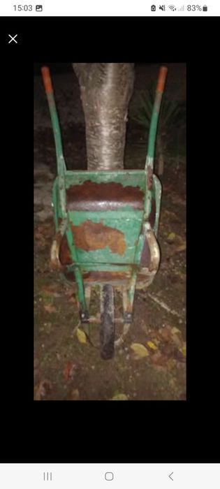 Vendo carreta de mão