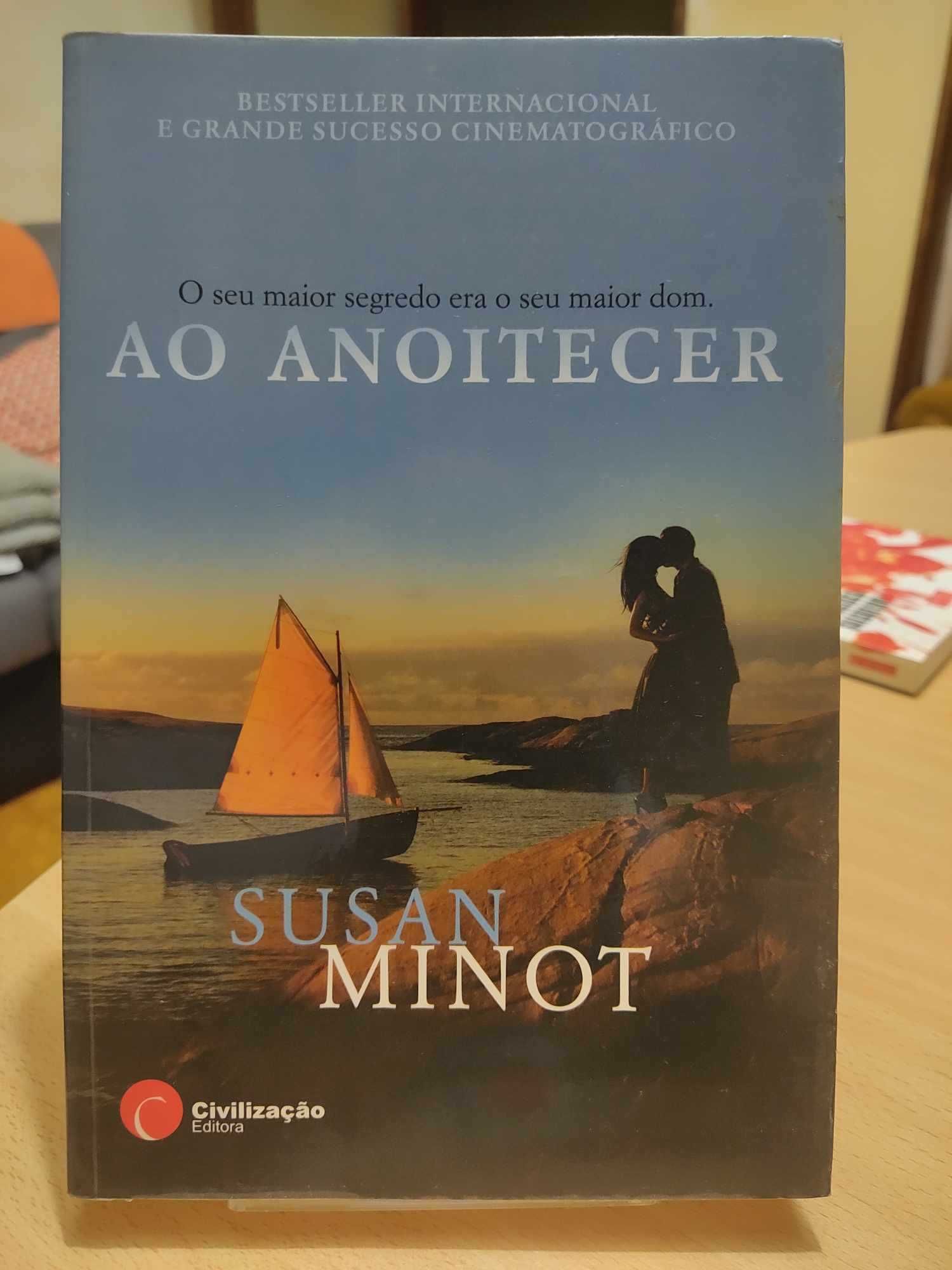 Livro “Ao anoitecer”