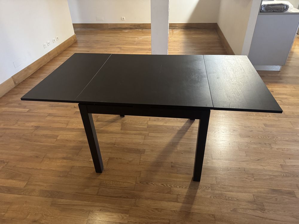 Mesa + 6 cadeiras