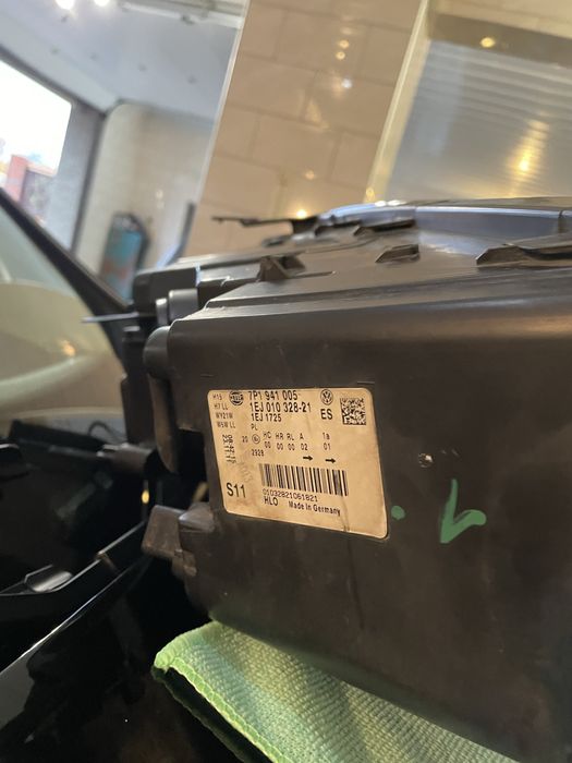 Фари Volkswagen Toureg NF 2011-2015