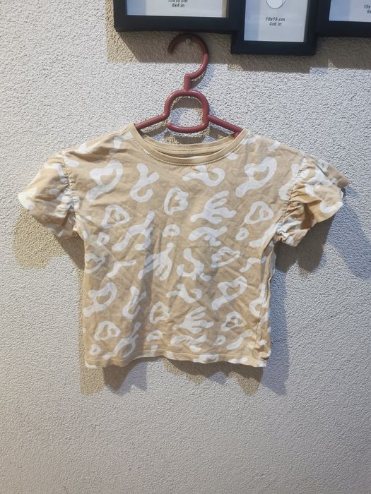 Tshirt dla dziewczynki w bardzo dobrym stanie. Rozmiar 116
Zapraszam
#