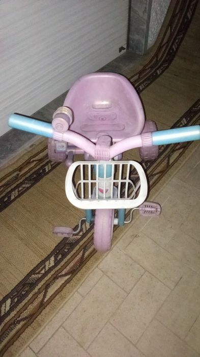 TRICICLO 3 Rodas Criança. 3 Fotos