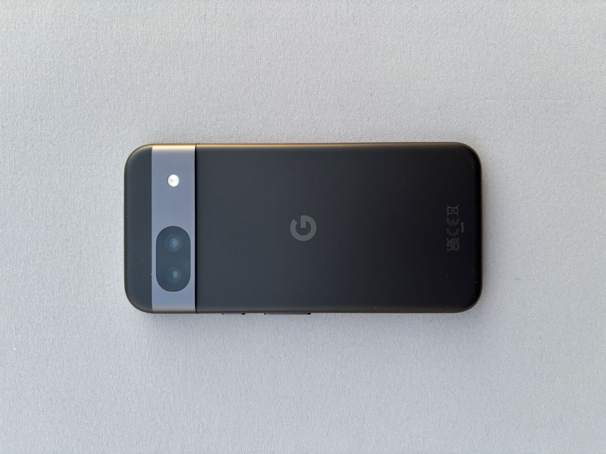 Smartfon Google Pixel 8a jak nowy