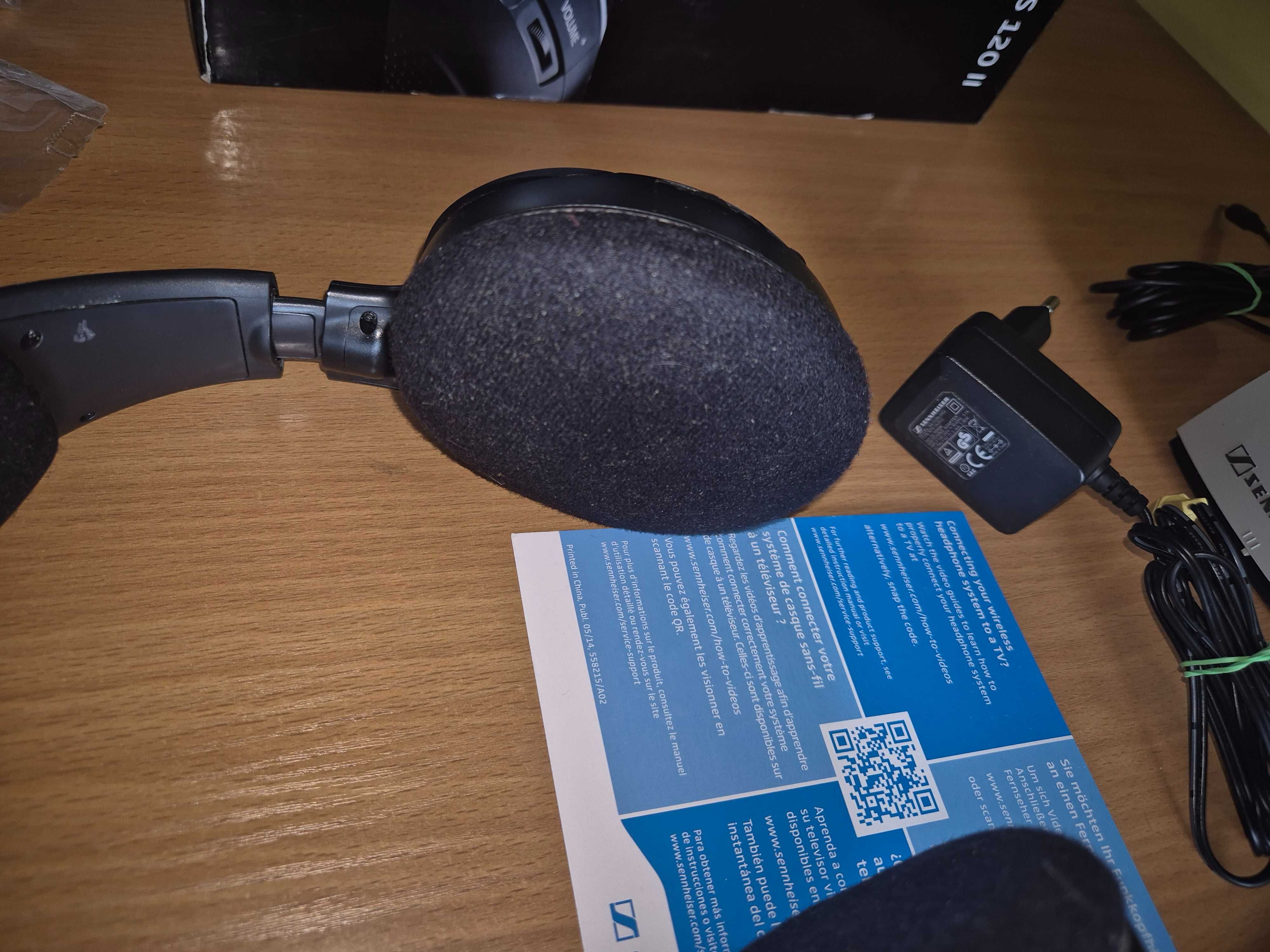 Słuchawki bezprzewodowe Sennheiser RS 120 II - prawie jak nowe