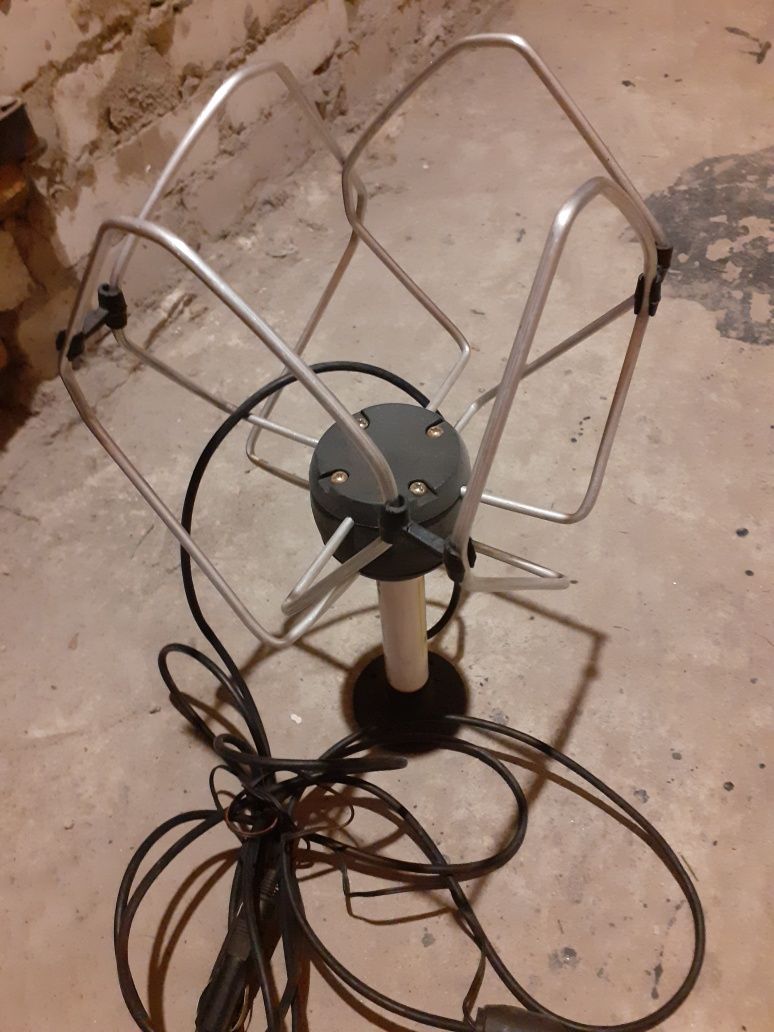 Antena samochodowa korona