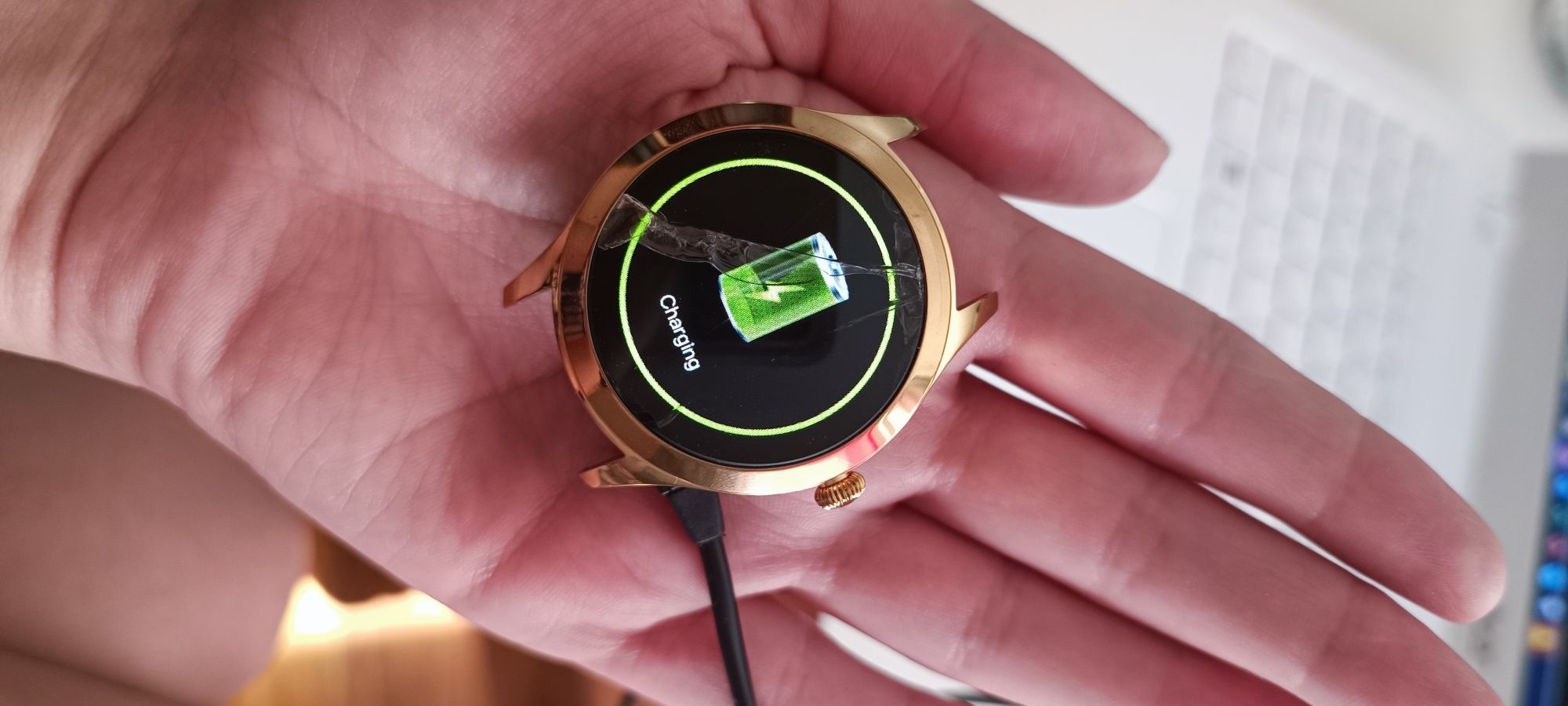 Pęknięta szybka Smart watch