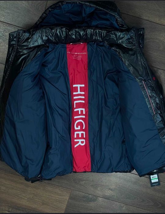 Tommy Hilfiger пуховик оригинал xl