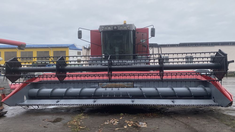 Комбайн Massey Ferguson 7274