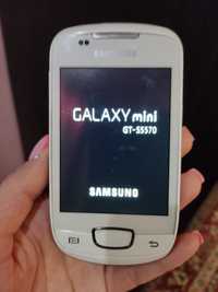 Телефон Samsung galaxy mini S5570